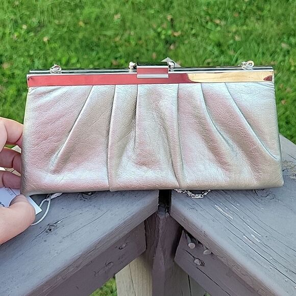 Silver clutch  - Picture 2 of 7